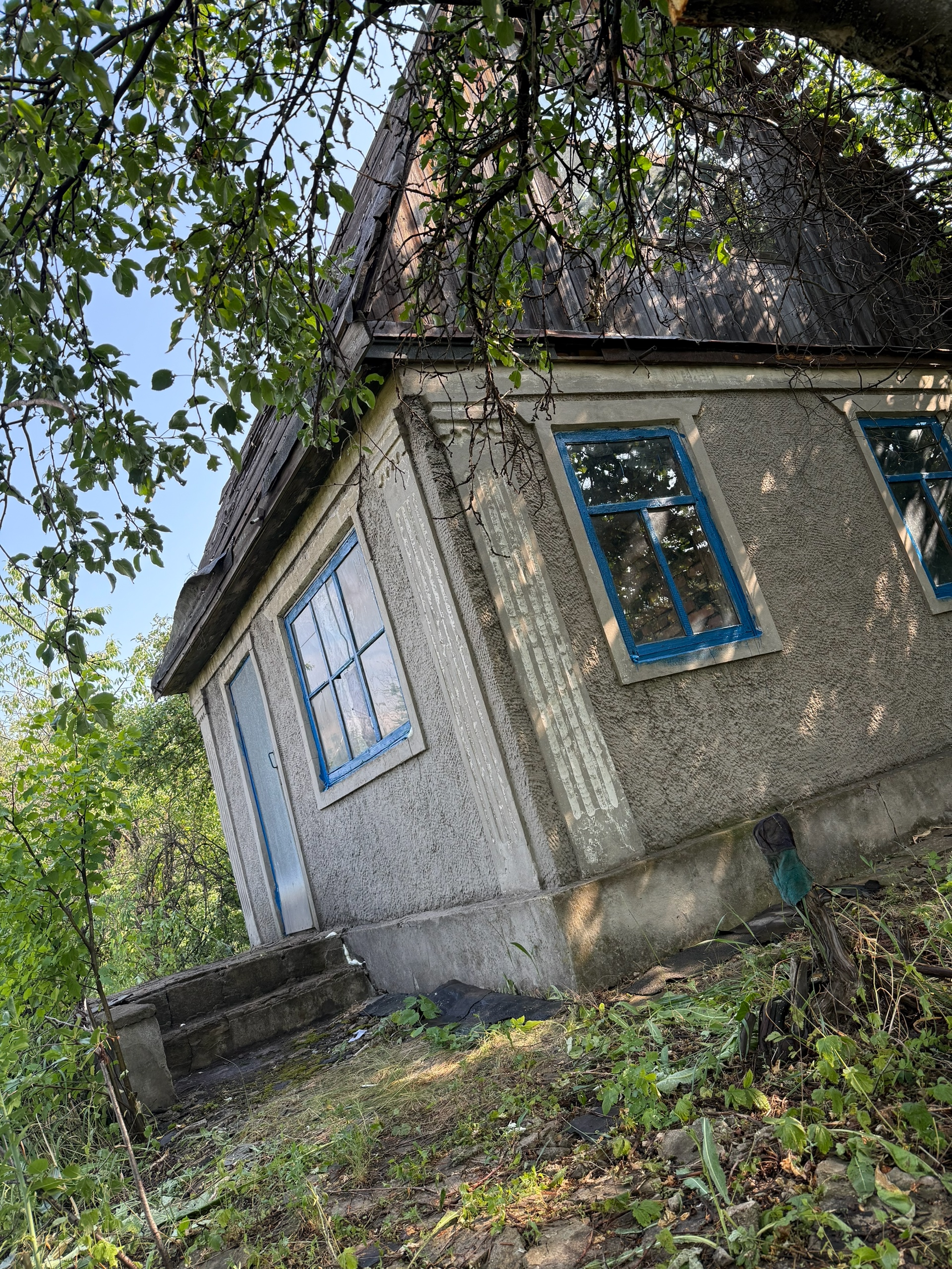 Продам дачу « малиновка»Краснополье район бывшего ресторана. Участок шесть соток ( можно увеличить) на участке: дом с мансардой,сад с фруктовыми дерев...